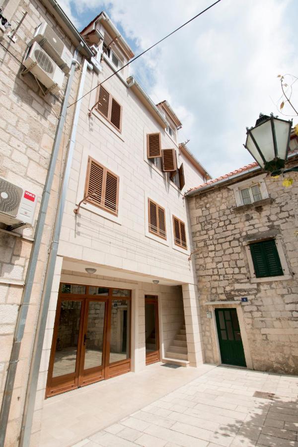 City Center Lux Apartment "Tonci" 奥米什 外观 照片